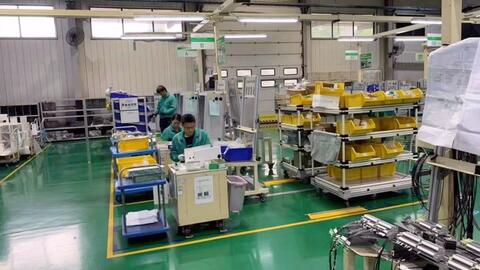 工厂暑期工招聘启事 旅游业务急招100名，月薪4500-6000元，包吃包住